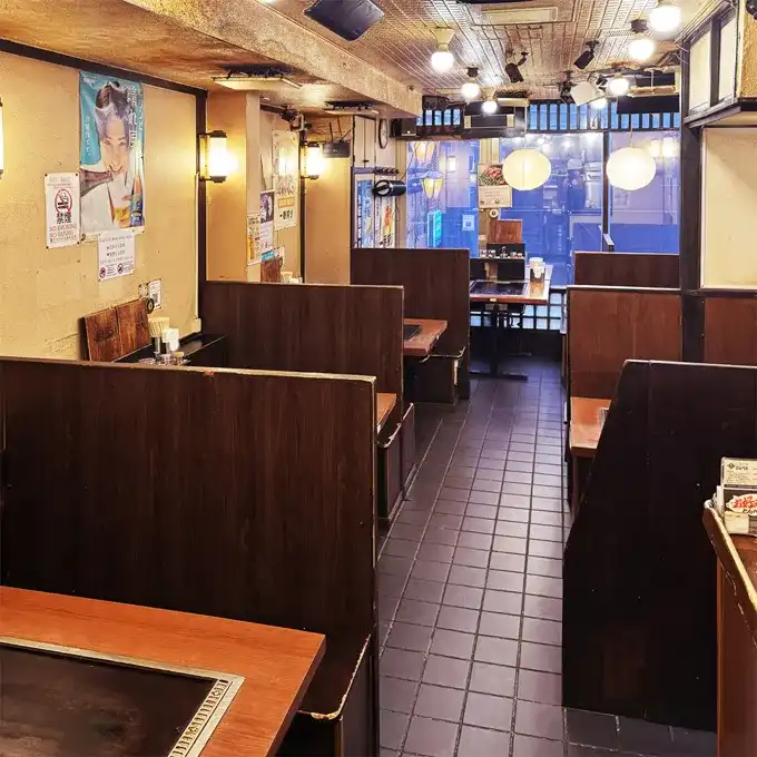 TOMBE 店內
